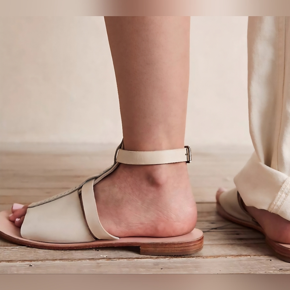 FREE PEOPLE Long Weekend Sandals ~Off White **NEW - Picture 2 of 10